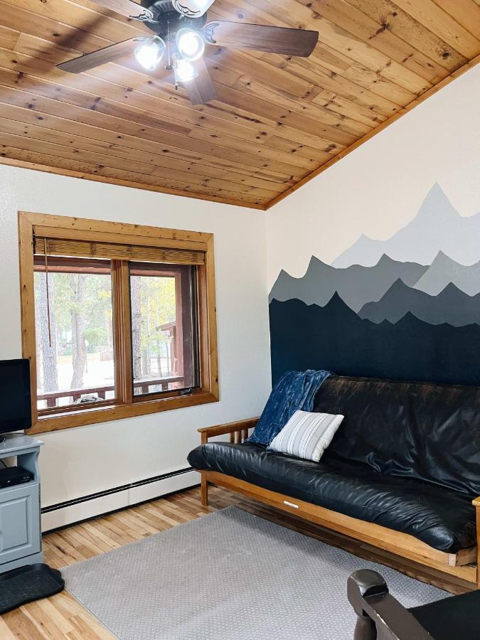 Cozy Cabin Suite Bed And Breakfast Woodland Park Exteriör bild